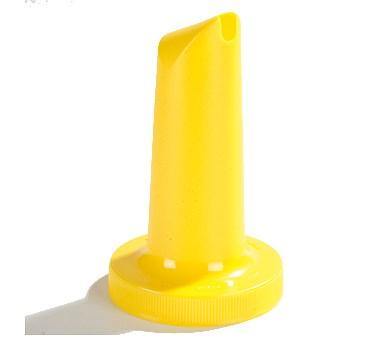 Carlisle PS20404 3-1/2" Round Liquor Pourer Spout, Polyethylene, Yellow