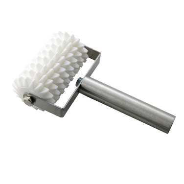 Winco RD-8 Dough Roller Docker, 5" head, 8-wheel, 8" O.A.L., stainless steel handle