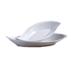 Yanco VE-516 Venice Plate, 30oz., deep, 16"L x 7-3/4"W, leaf shape, melamine, white